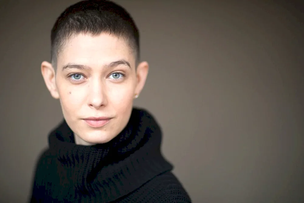 Asia kate dillon