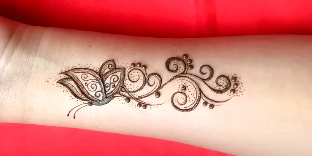 Foot henna