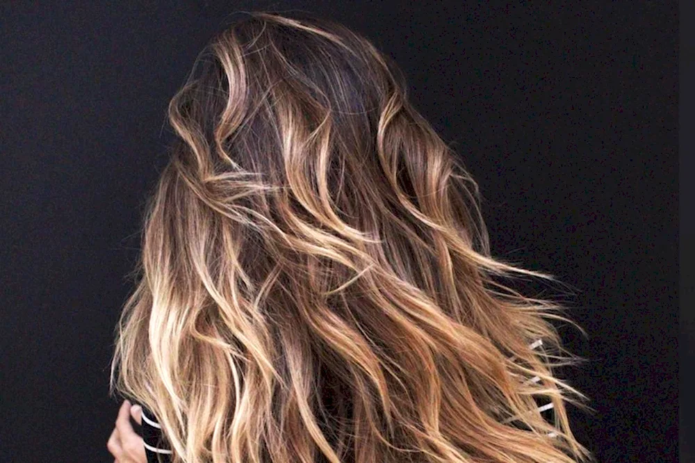 Balayage on dark bob hair