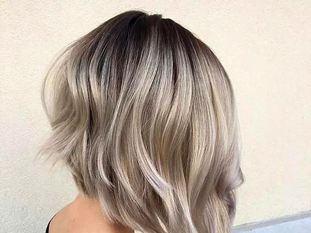 Balayage blond bob