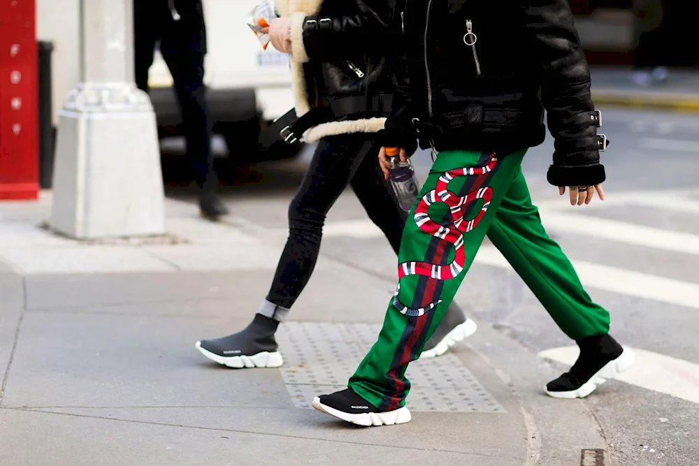 Balenciaga streetstyle