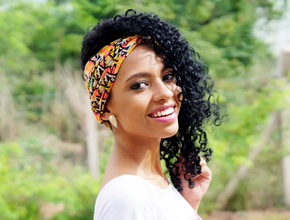 Bandana on curly hair