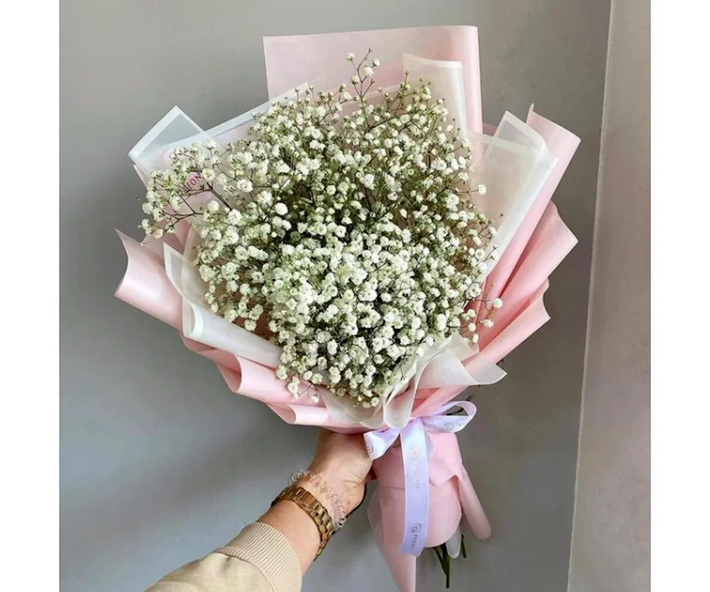 Gypsophila and chrysanthemums bride bouquet