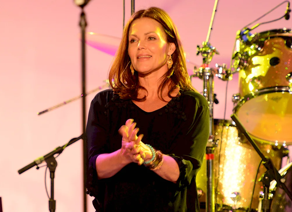 Belinda Carlisle 2022