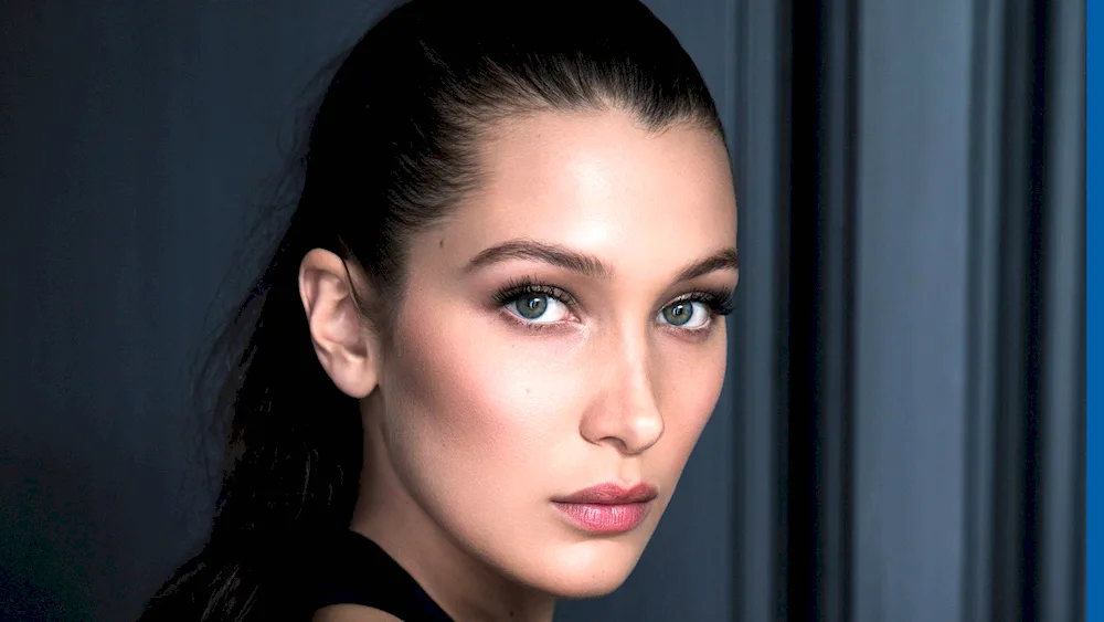 Bella Hadid hairstyles 2022