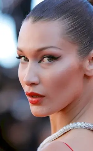 BellaBellaBella Hadid