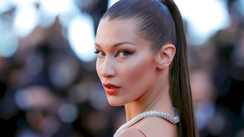 BellaBellaBella Hadid