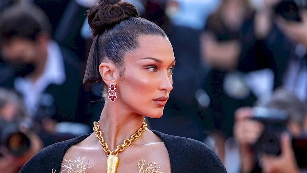 Bella Hadid's bun