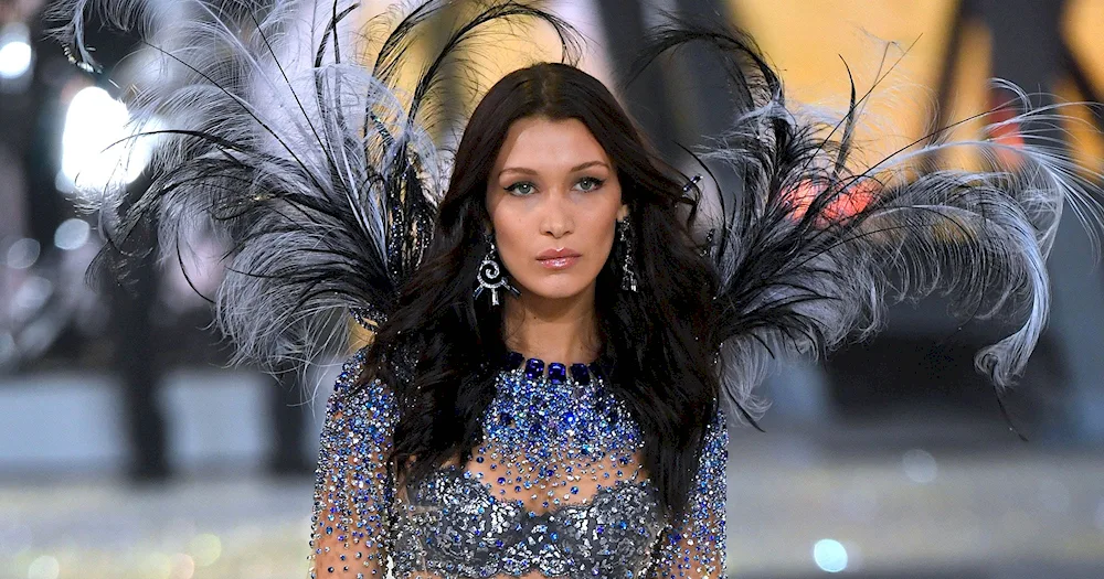Bella Hadid hairstyles