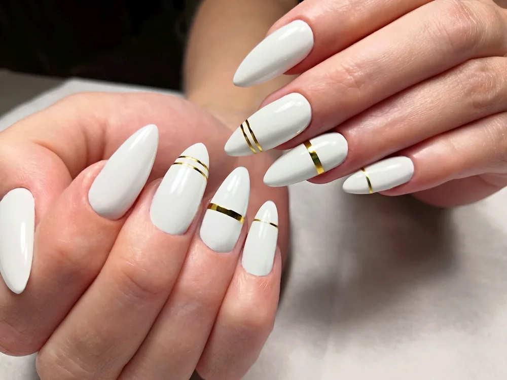 White manicure