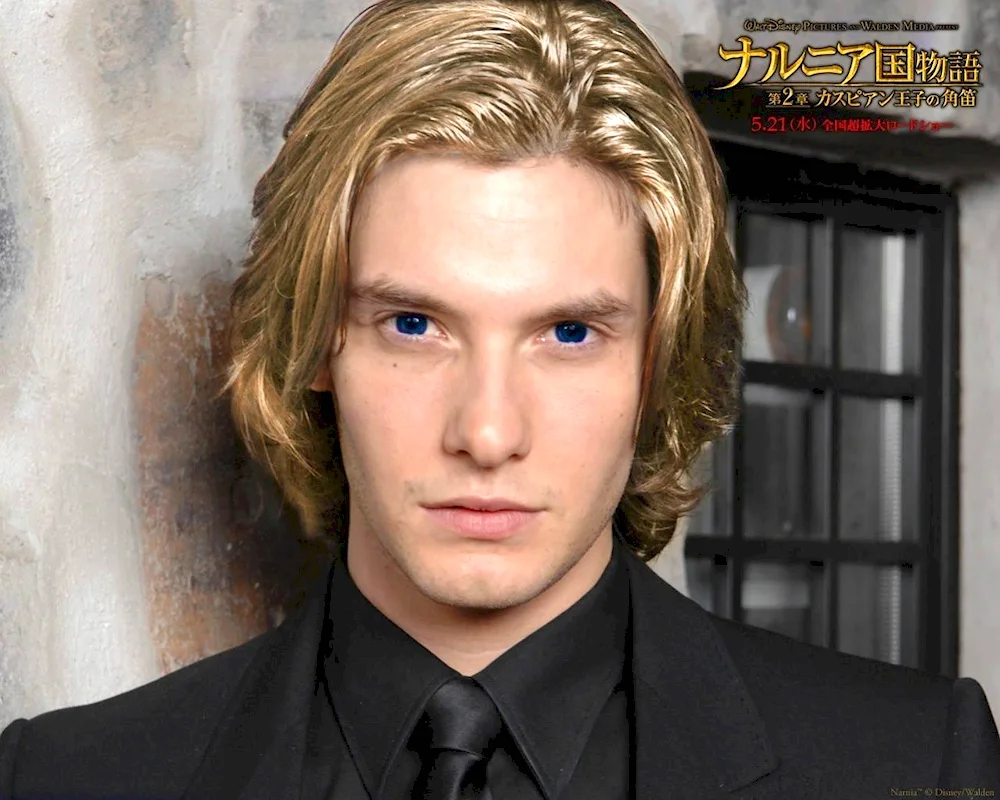 Ben Barnes blonde