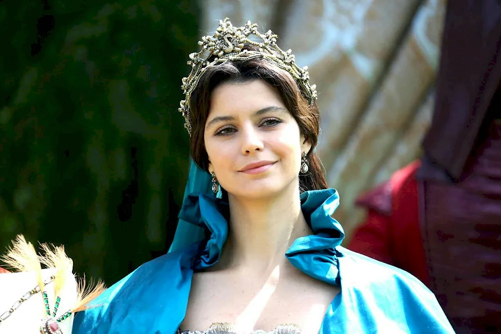 Beren Saat Kesem