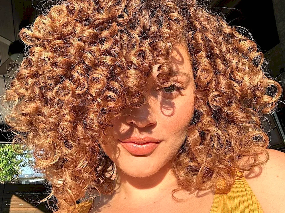 Hairs curls