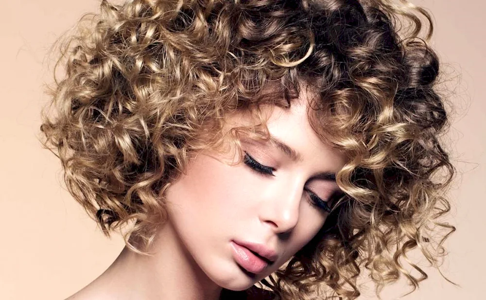 Curly chemka