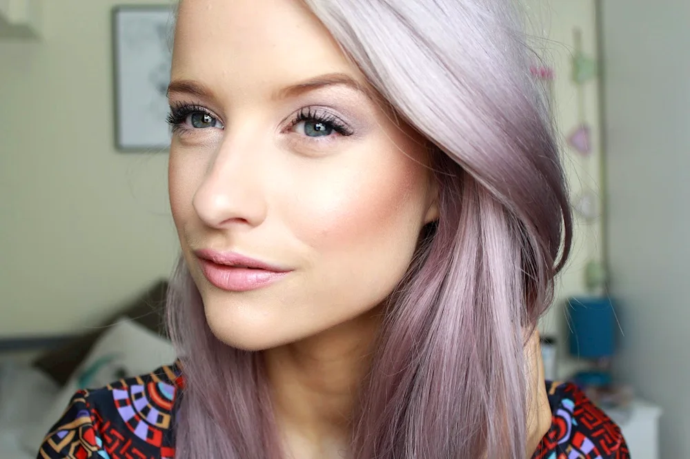 Pink blonde hair colour