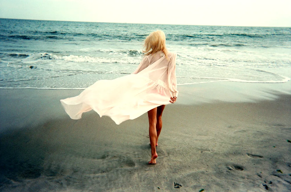 Girl- sea