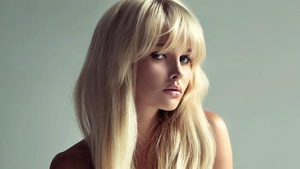 Blonde hair with bangs