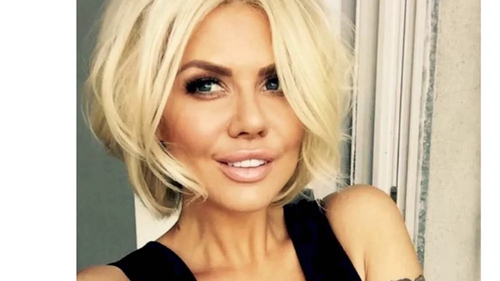 Blondie with kare