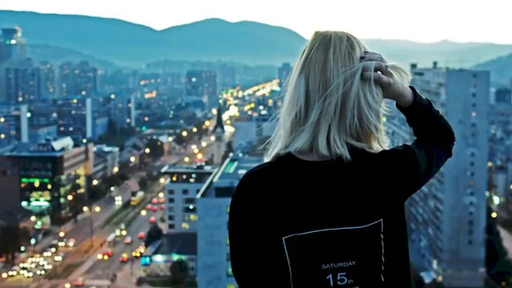 Blonde with a bob back