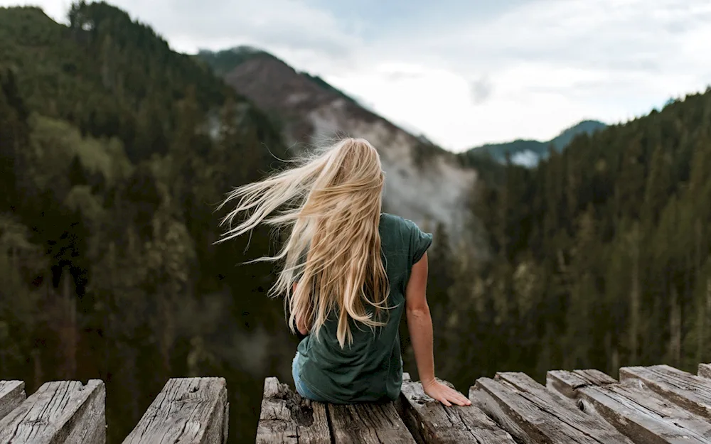 Blonde with back