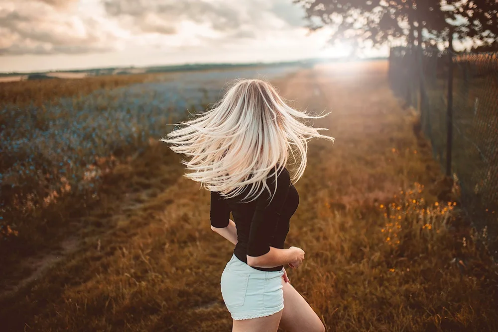 Blonde with back