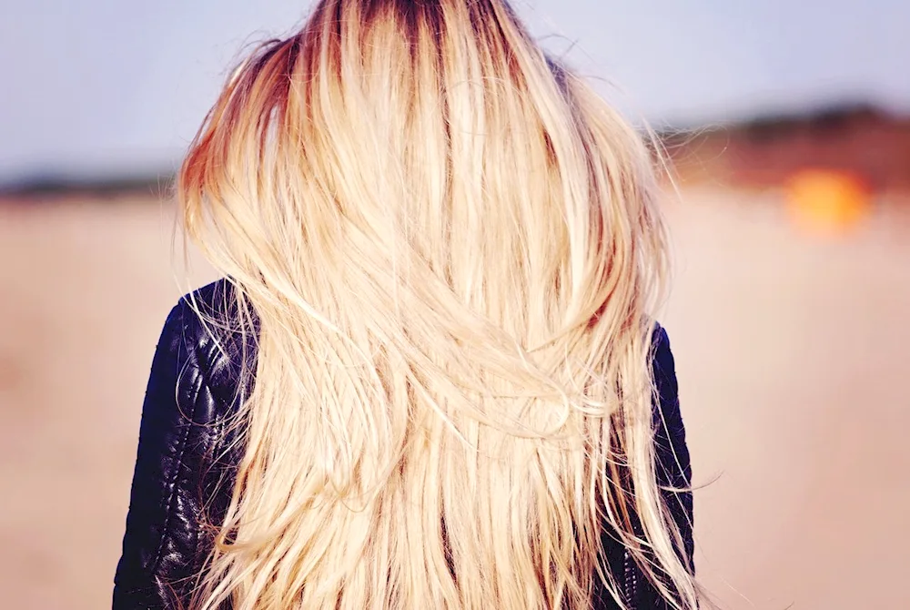 Blonde from back