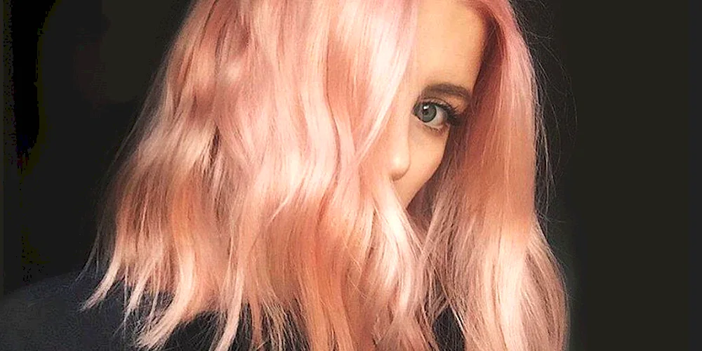 Fashionable hair colour