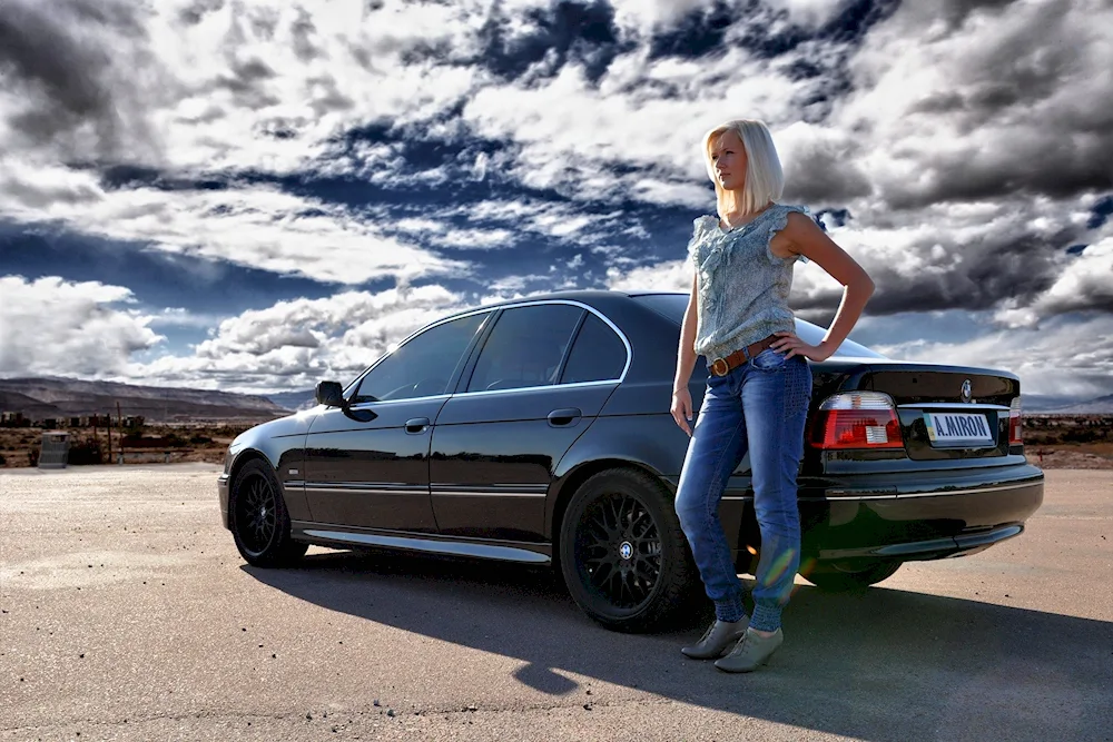 BMW e39 and girl