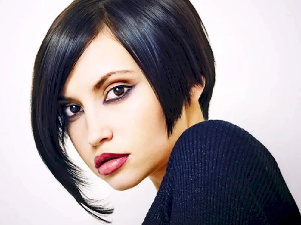 Bob cut asymmetry