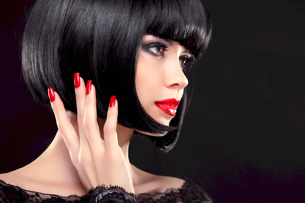 Bob karee brunette