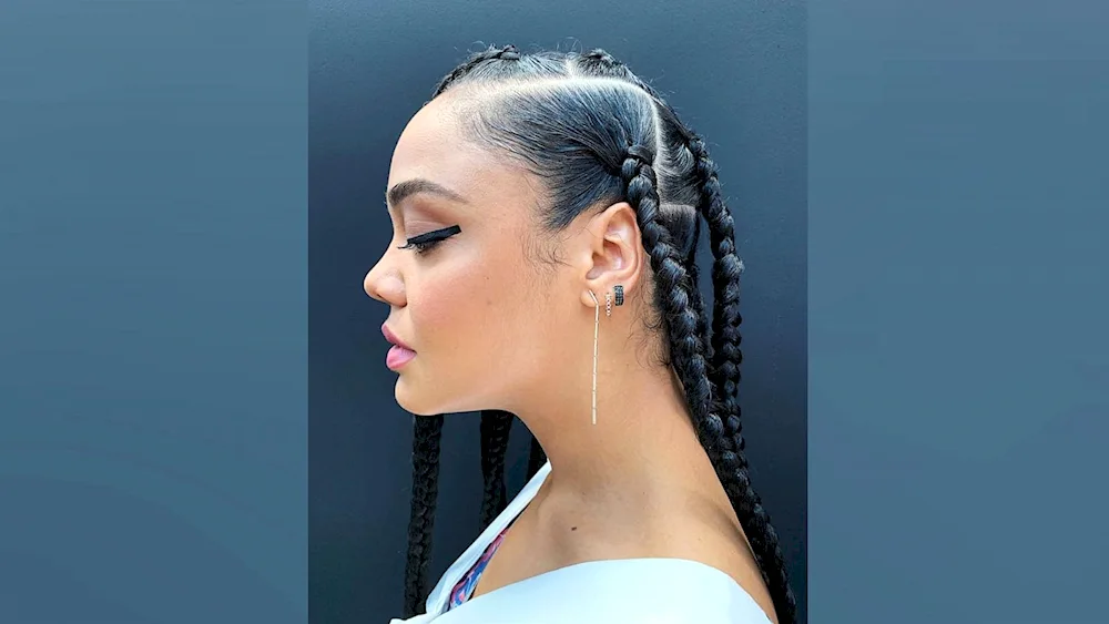 Jessica Alba high ponytail