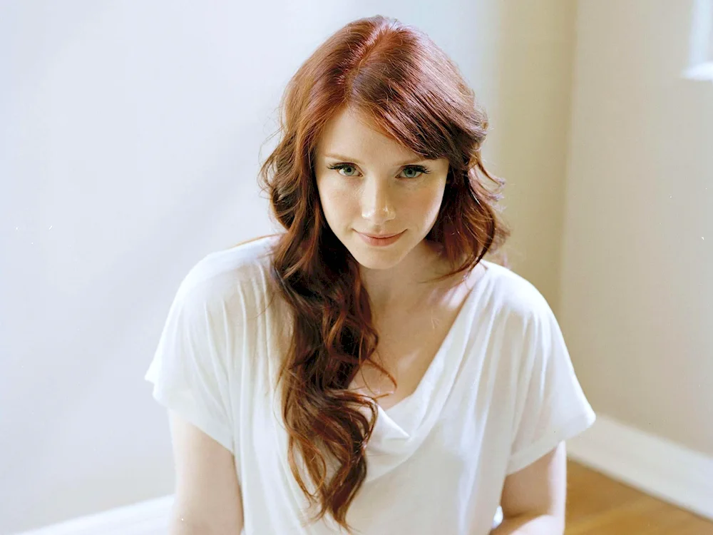 Bryce Dallas Howard's maid