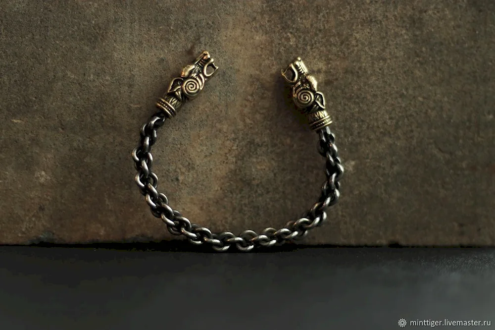 Wolf bracelet