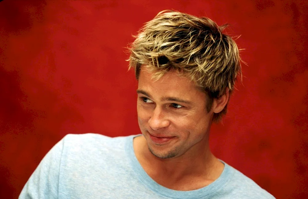 Brad Pitt hairstyle