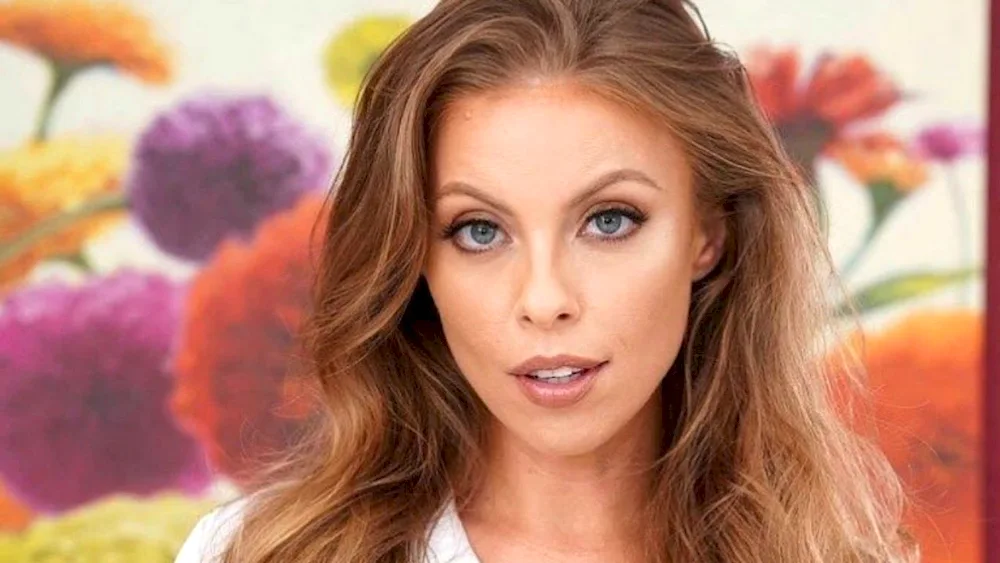 Britney Amber