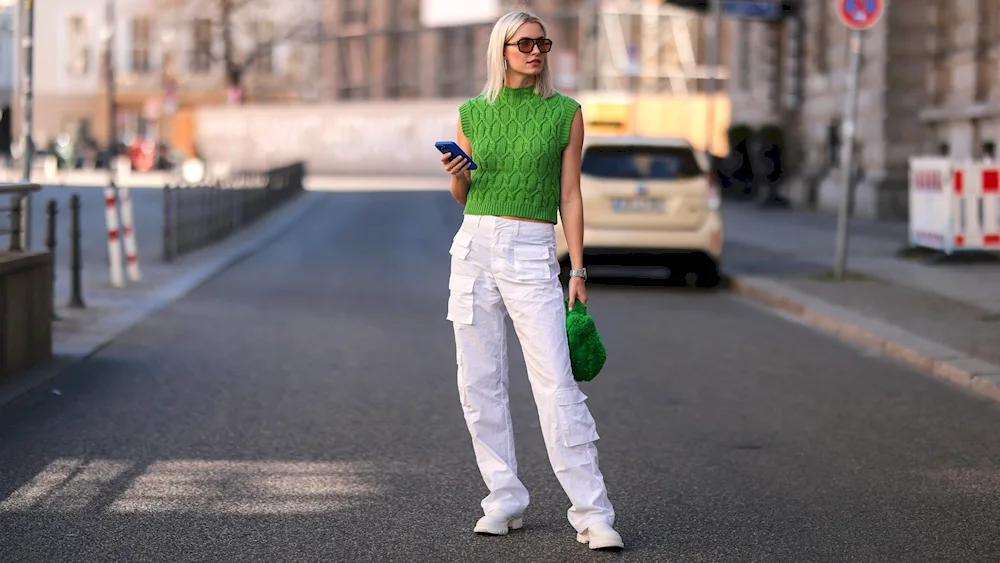 Street style cargo trousers