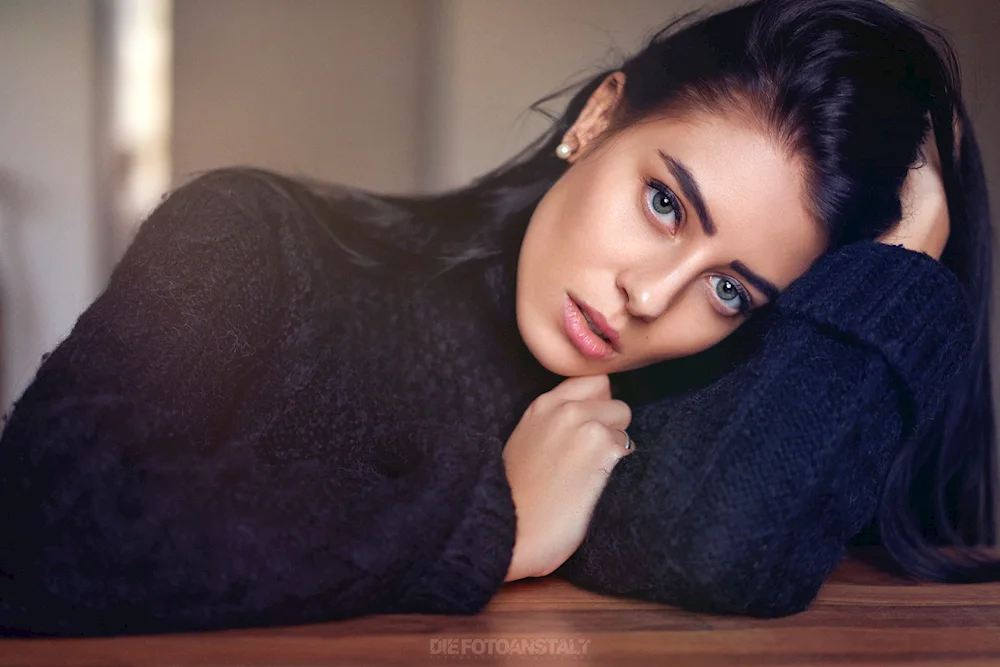 Brunette with blue eyes