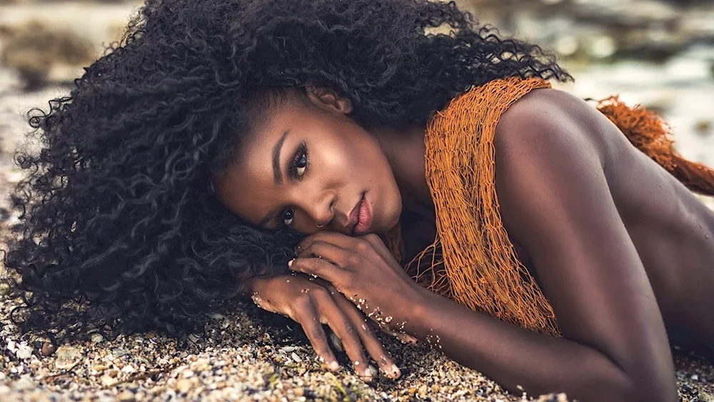 Brooke Bailey dark-skinned model