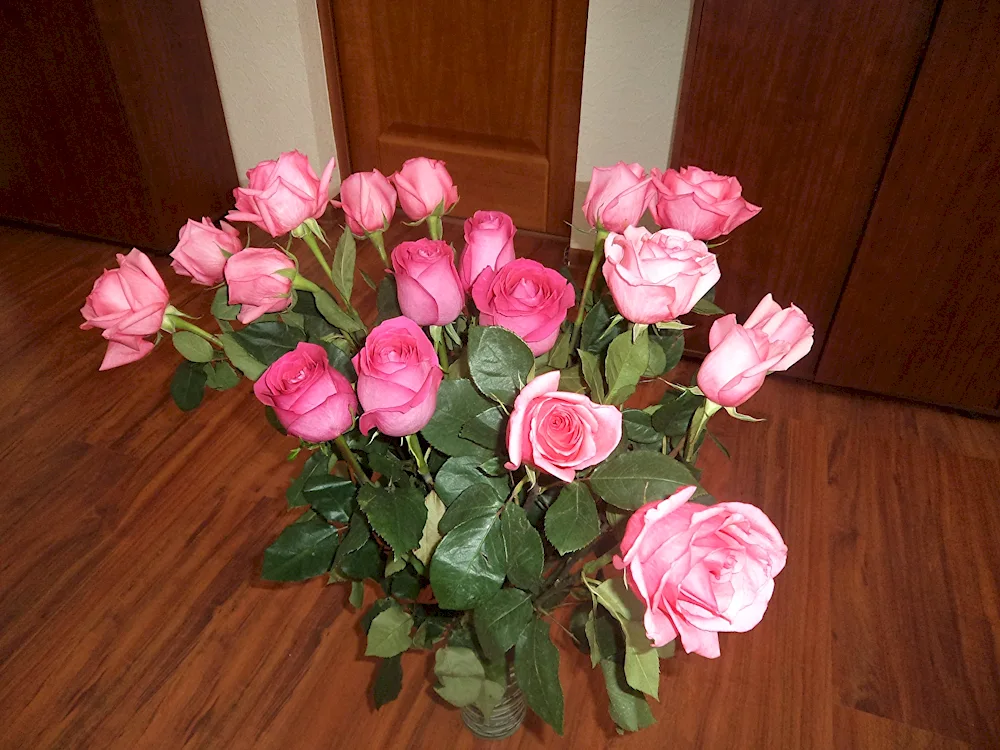 A bouquet of roses at home