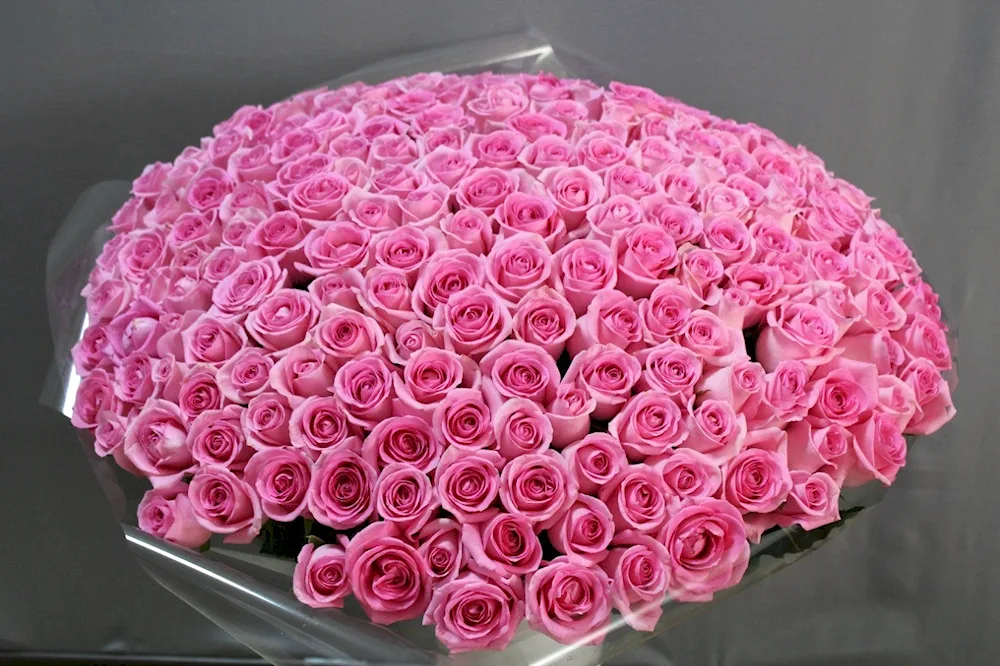 Gorgeous bouquet of roses