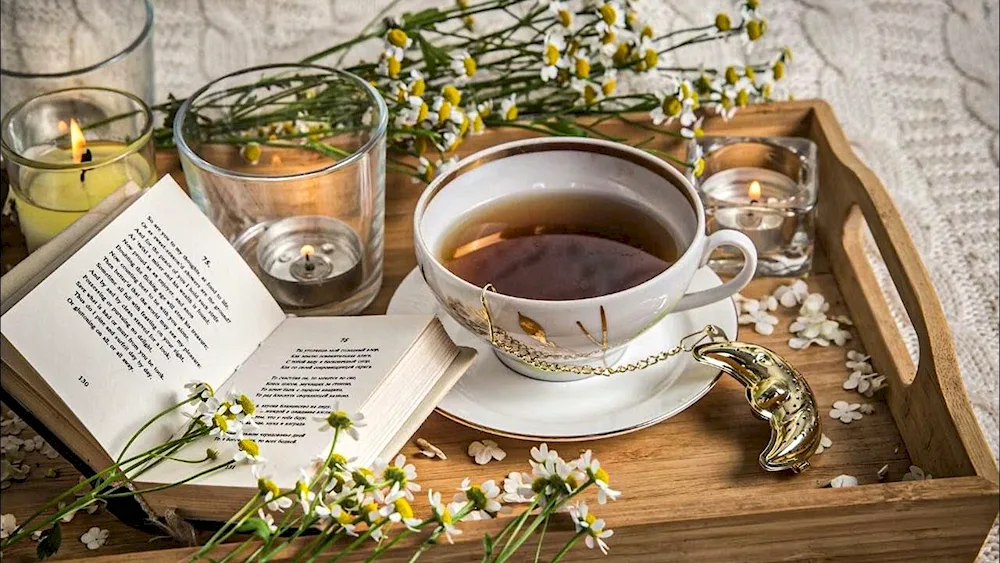 Cup of coffee and tea on the table.