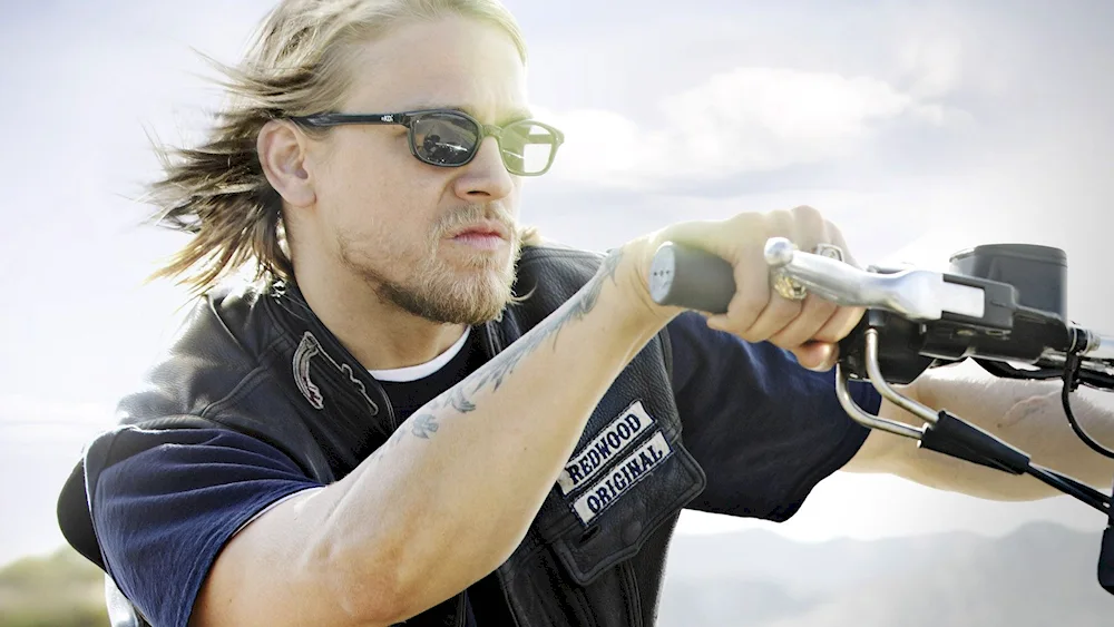 Charlie Hunnam