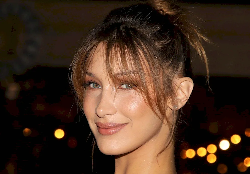 Arch bangs