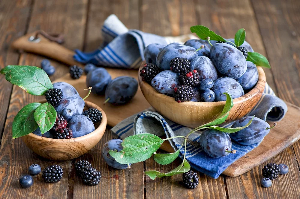 Blueberries blackberries