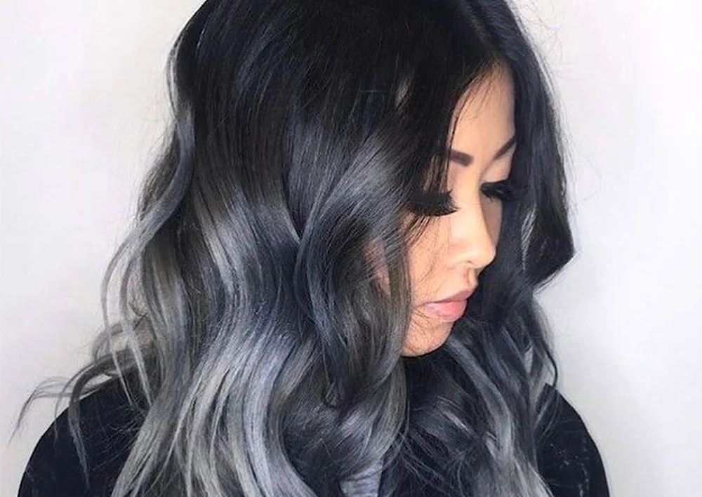 Black ashy ombré