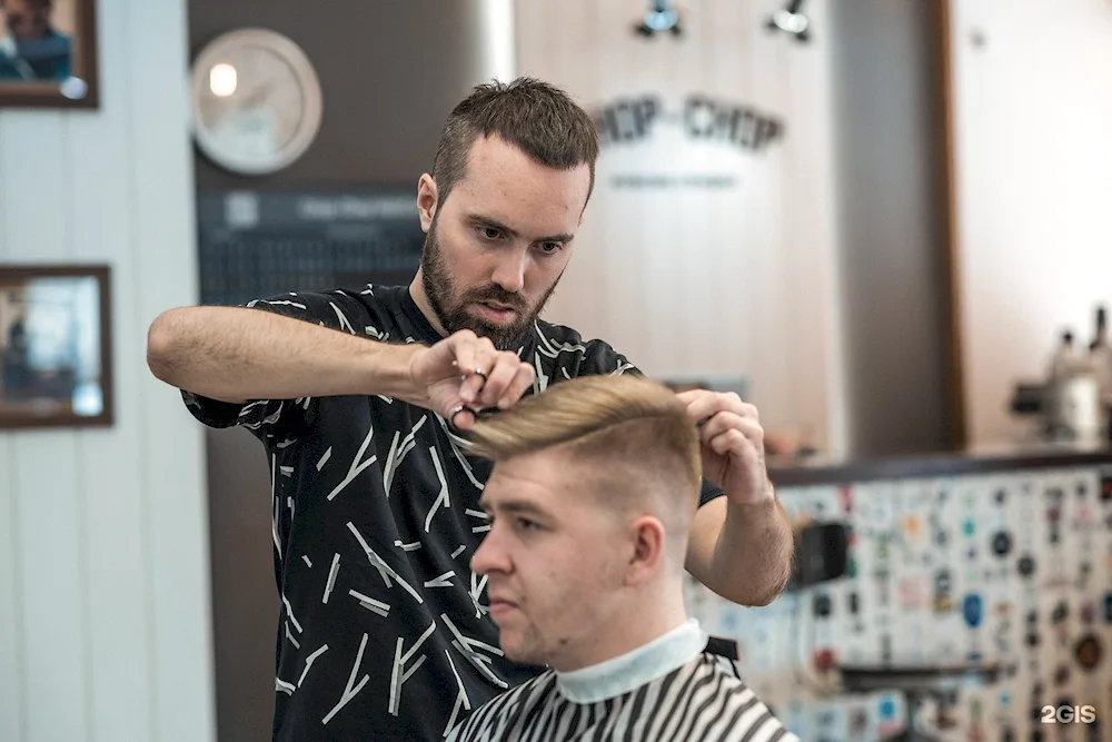 Hands of a hairdresser