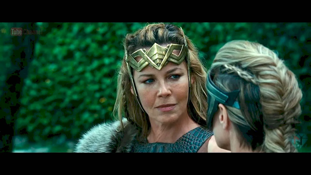 Ellen Hollman Gladiator