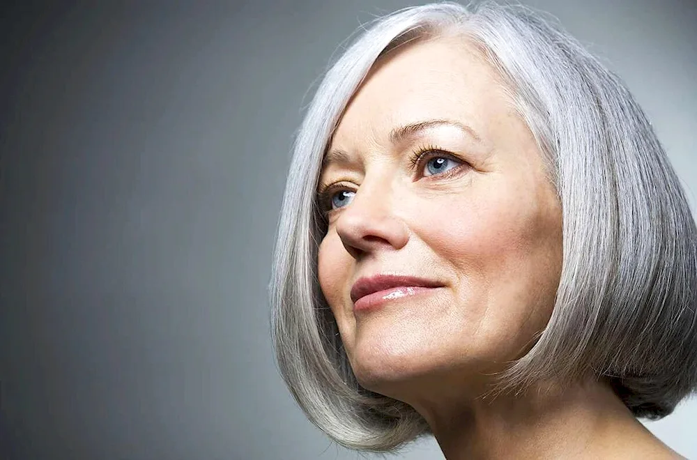 Daphne Hicks Grey hair