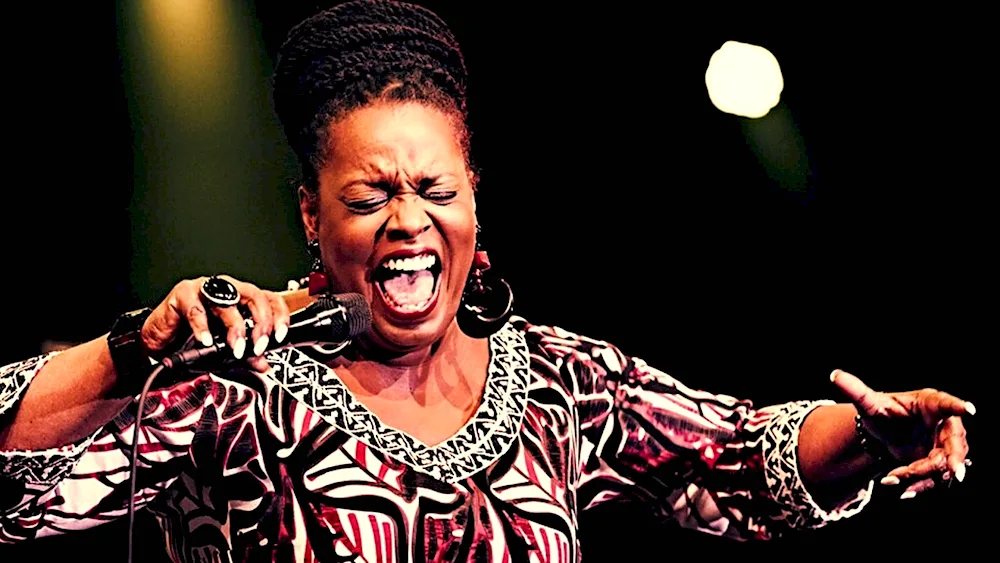 Dianne Reeves