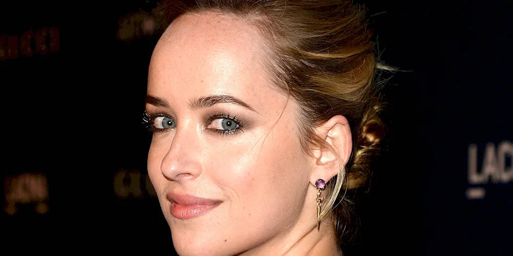 Dakota Johnson forehead